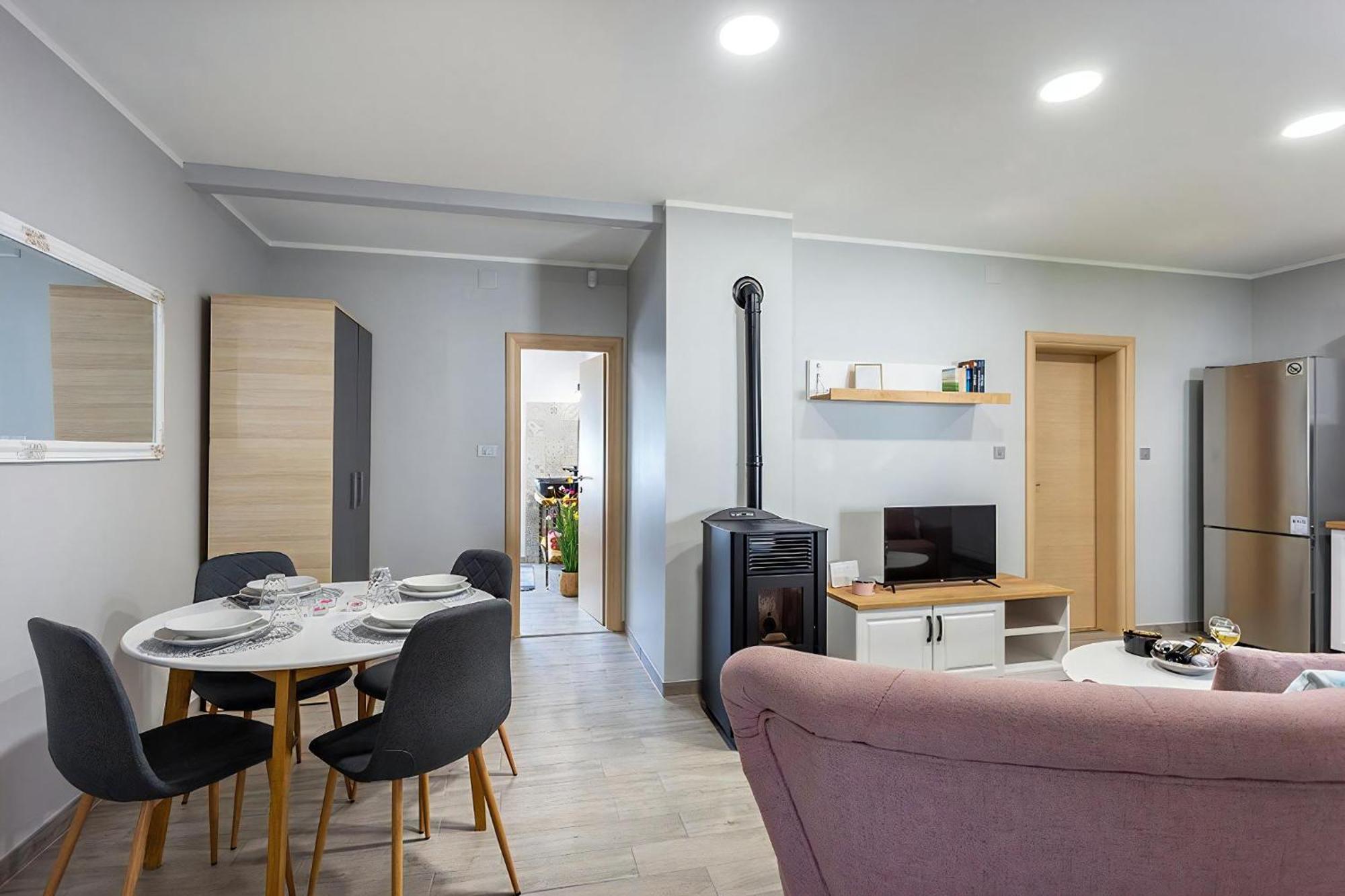 Ferienwohnung Anna In Lokve Bagian luar foto